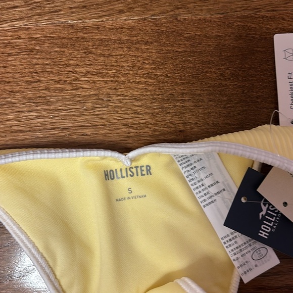 NWT HOLLISTER RIBBED HIGH-LEG V-WAIST CHEEKIEST BIKINI BOTTOM - S - Picture 4 of 7